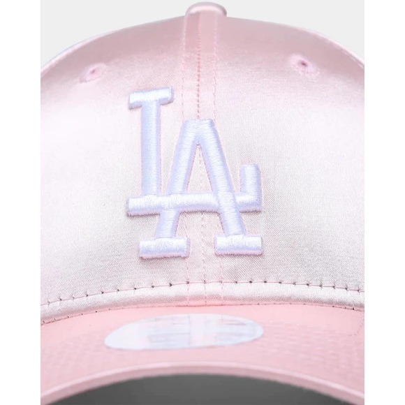Women's Los Angeles Dodgers 'Satin' 9FORTY Cloth Strapback - Picture 1 of 6